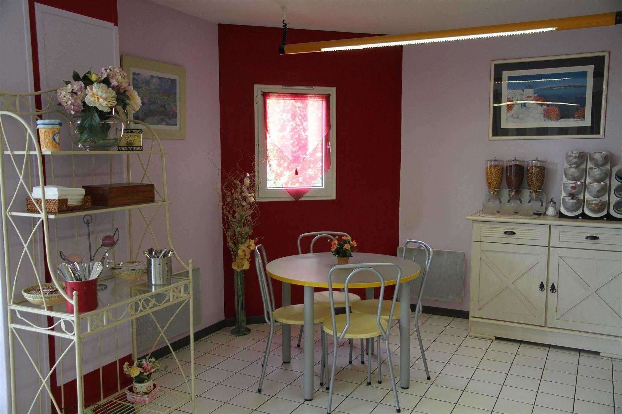 Europe Hotel Varennes-Vauzelles Εξωτερικό φωτογραφία
